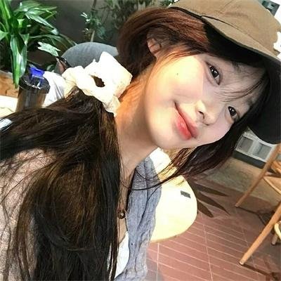 群莺乱飞